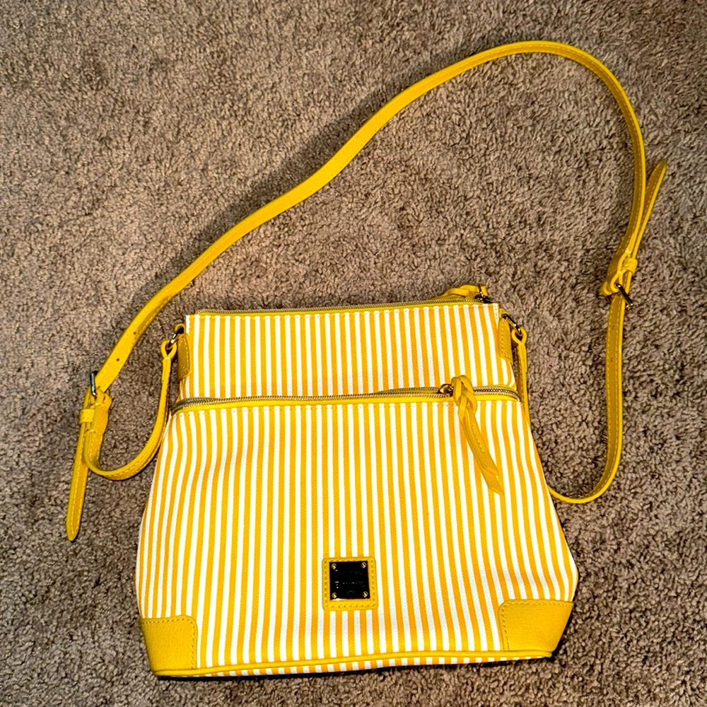 Dooney & Bourke Peeble Grain Crossbody